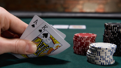 Poker là gì? Cách chơi bài Poker cơ bản nhất